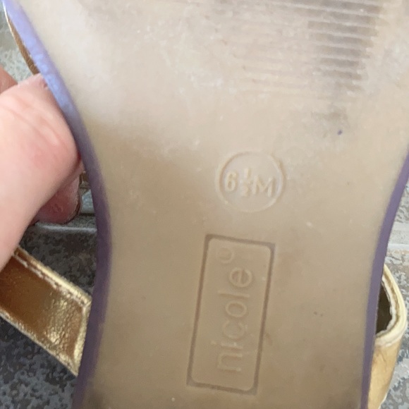 SPARKLY PINEAPPLE SANDALS - Picture 5 of 7